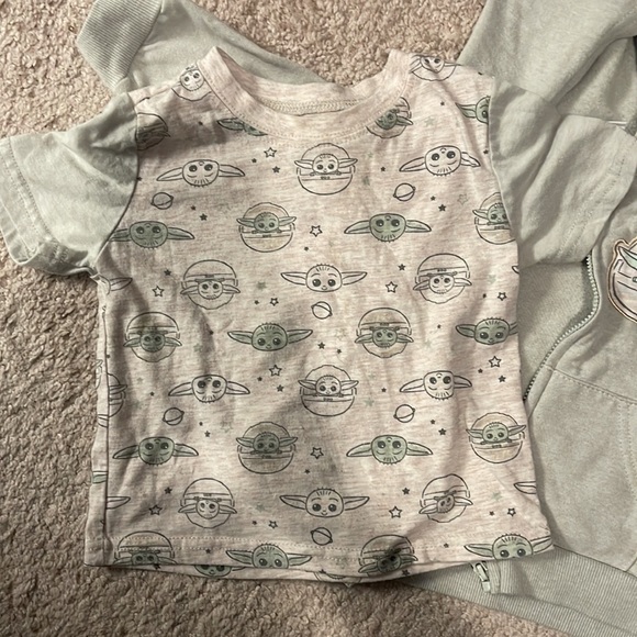 StarWars Baby Yoda Matching Set 24M - Picture 4 of 10